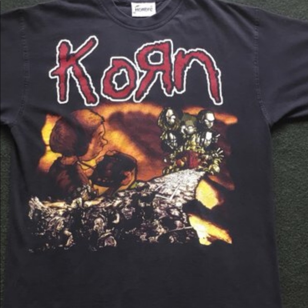 In search of vintage band tees !!!!